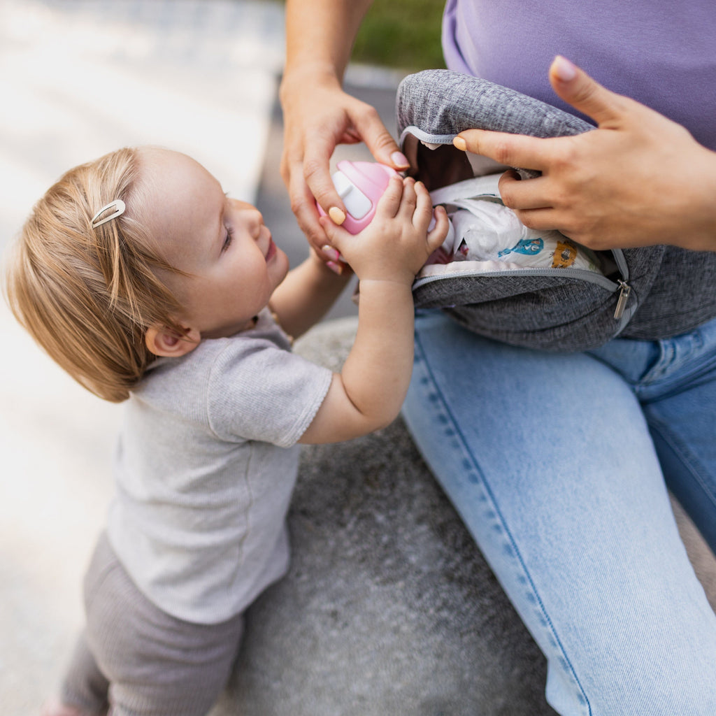 Beco Gemini Hip Seat Baby Carrier in Gray, ergonomic design for newborns to toddlers, featuring 4 carry positions and even weight distribution for all-day comfort.